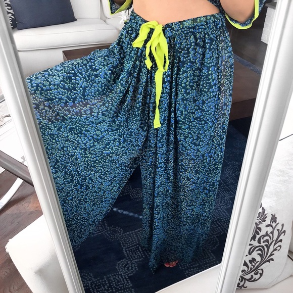 🦋 FREE PEOPLE NAVY NEON GREEN PANTS! - Picture 2 of 11